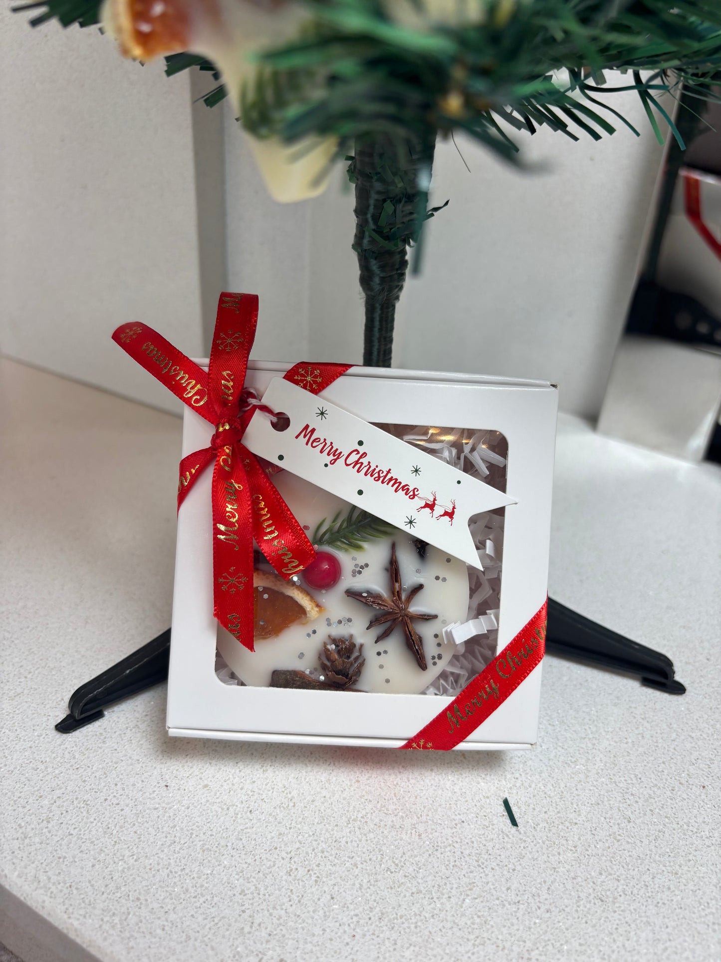 Christmas Scented Hanging Wax Decorations and Wax Melt