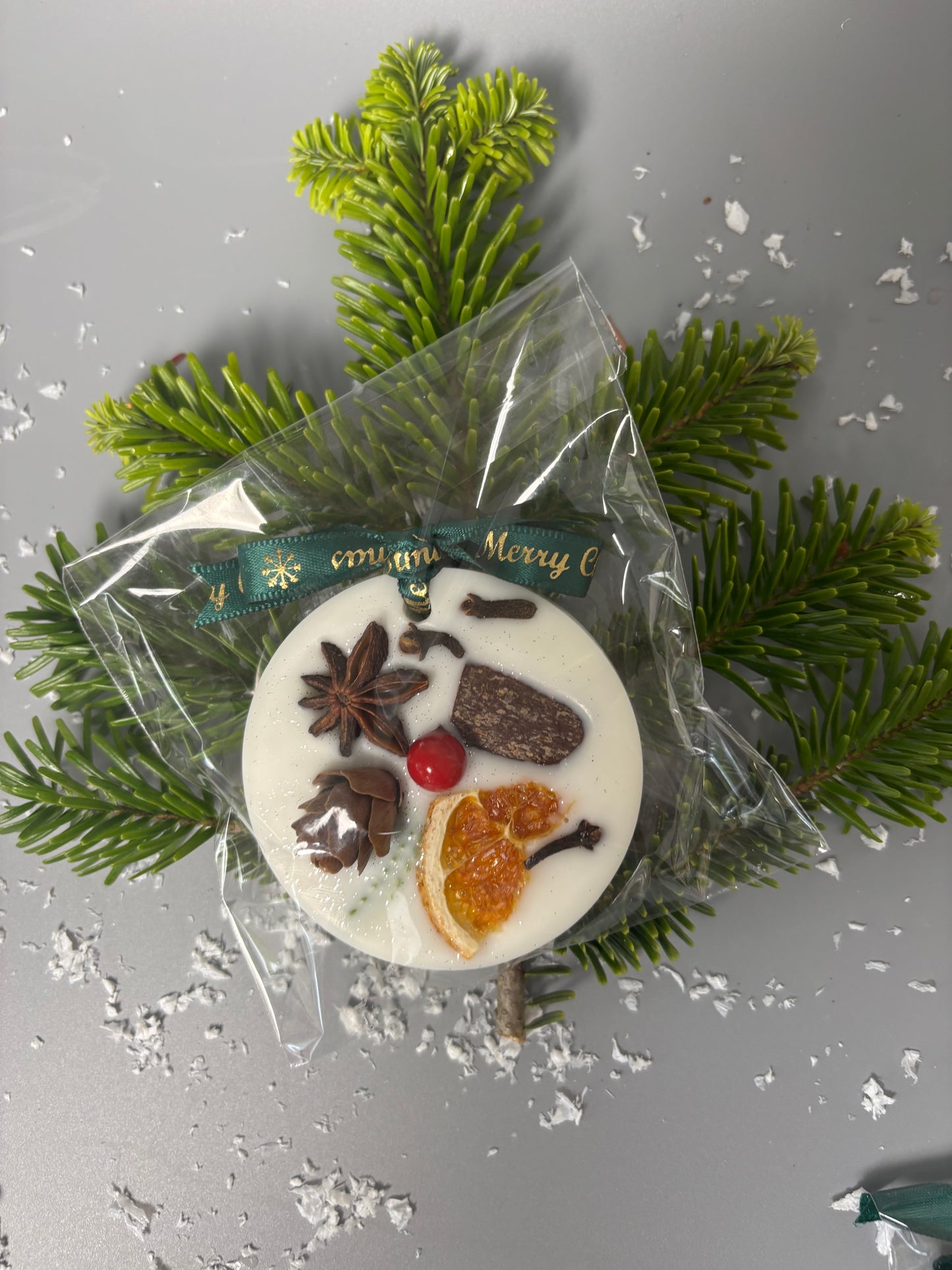 Christmas Scented Hanging Wax Decorations and Wax Melt
