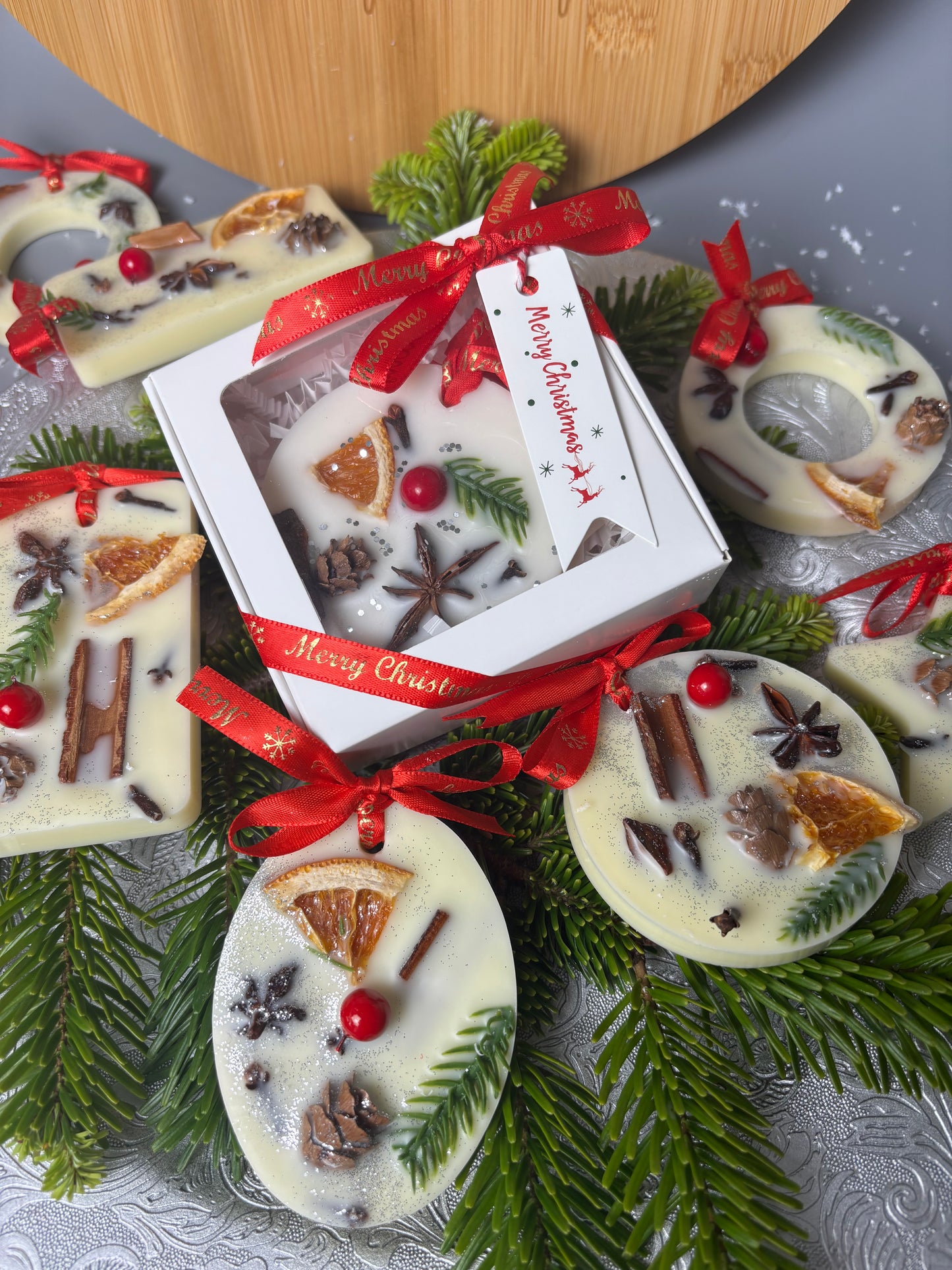 Christmas Scented Hanging Wax Decorations and Wax Melt