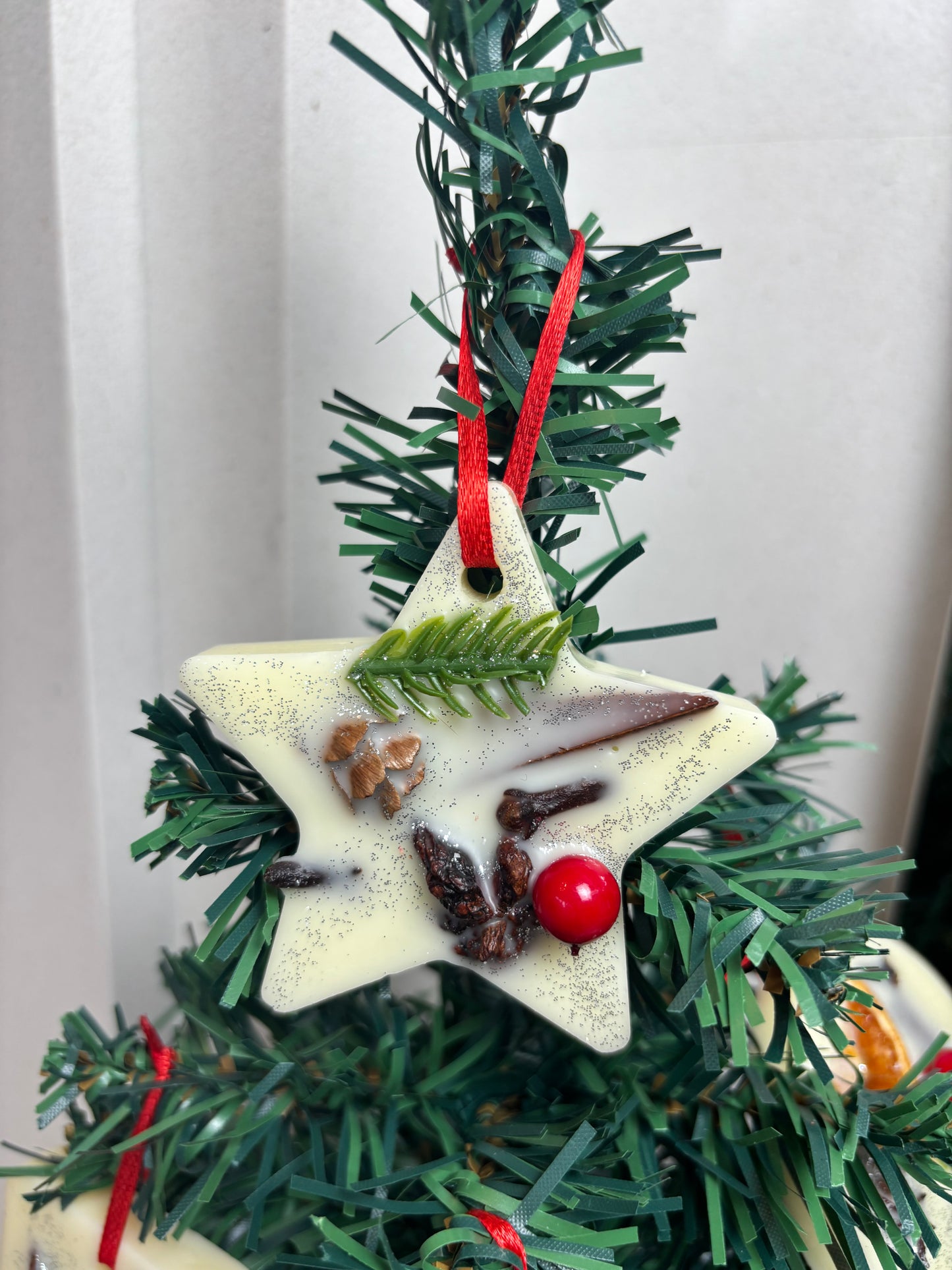 Christmas Scented Hanging Wax Decorations and Wax Melt