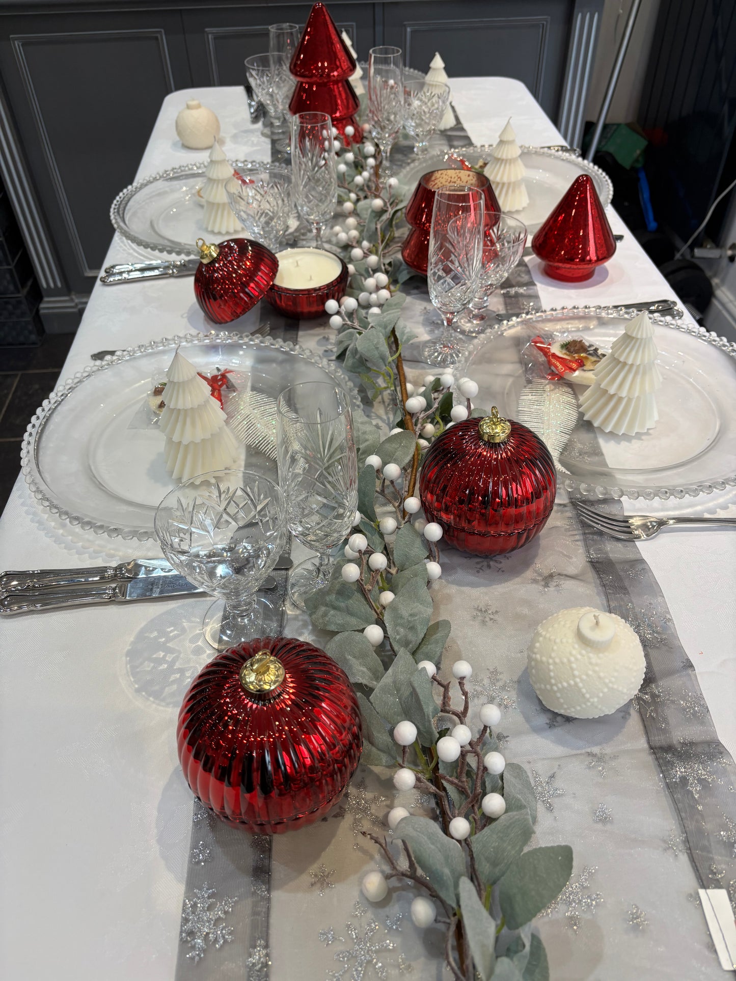 Christmas Glass Bauble Scented Candle – Limited Edition