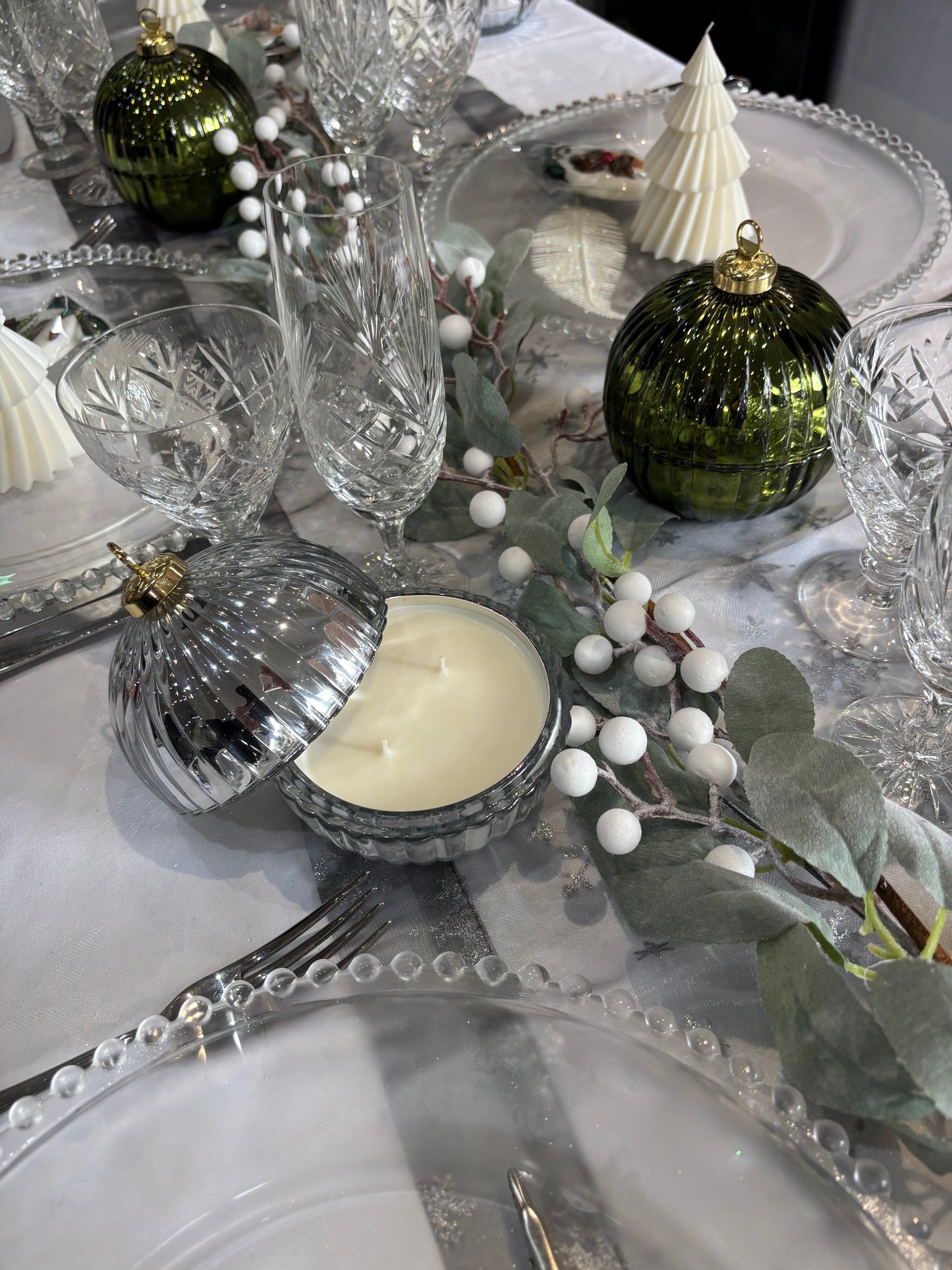 Christmas Glass Bauble Scented Candle – Limited Edition