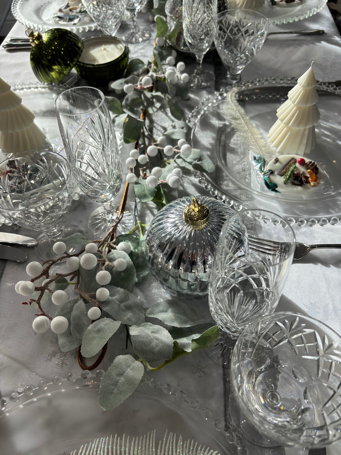 Christmas Glass Bauble Scented Candle – Limited Edition