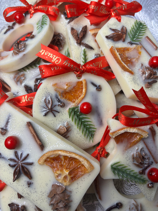 Christmas Scented Hanging Wax Decorations and Wax Melt