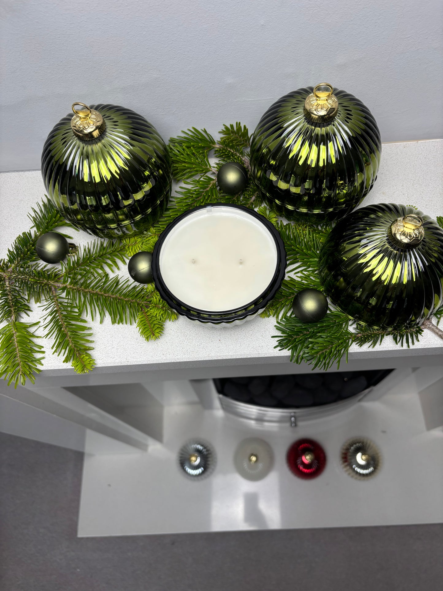 Christmas Glass Bauble Scented Candle – Limited Edition